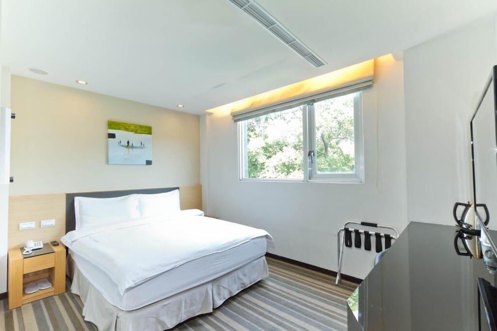 Haifu Hotel And Suites 30/65
