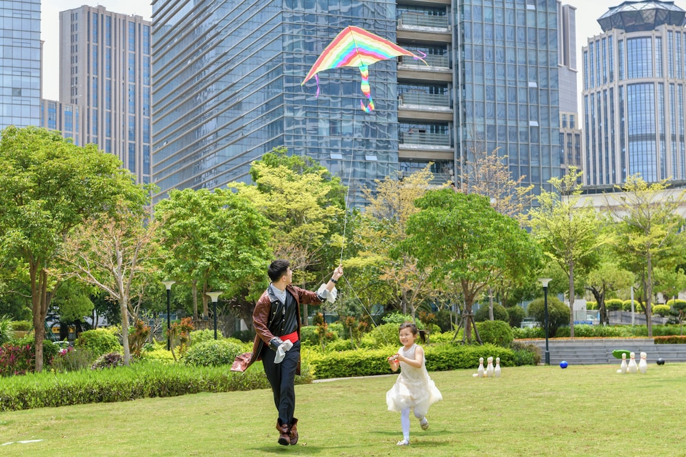 Shangri La Xiamen 63/68
