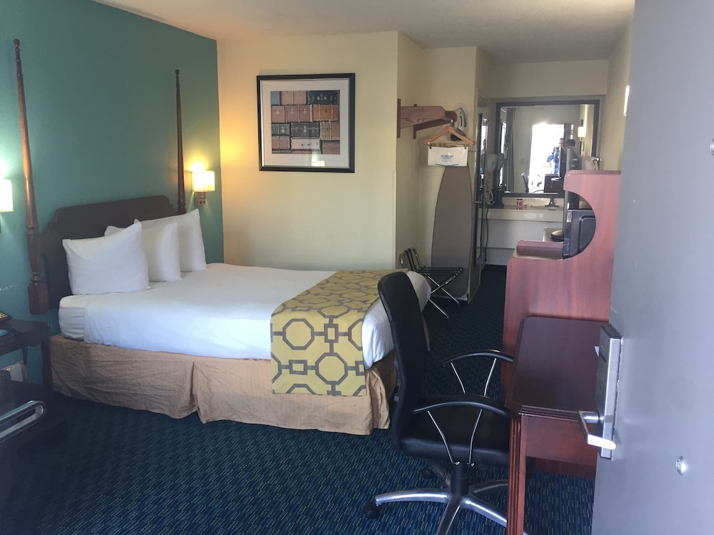 Baymont by Wyndham Florence, SC 11/23