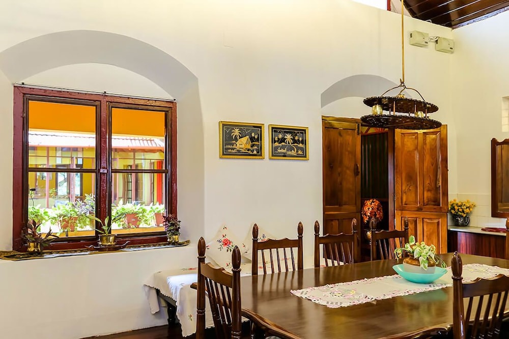 CHIRAMEL RESIDENCY FORTKOCHI 34/54