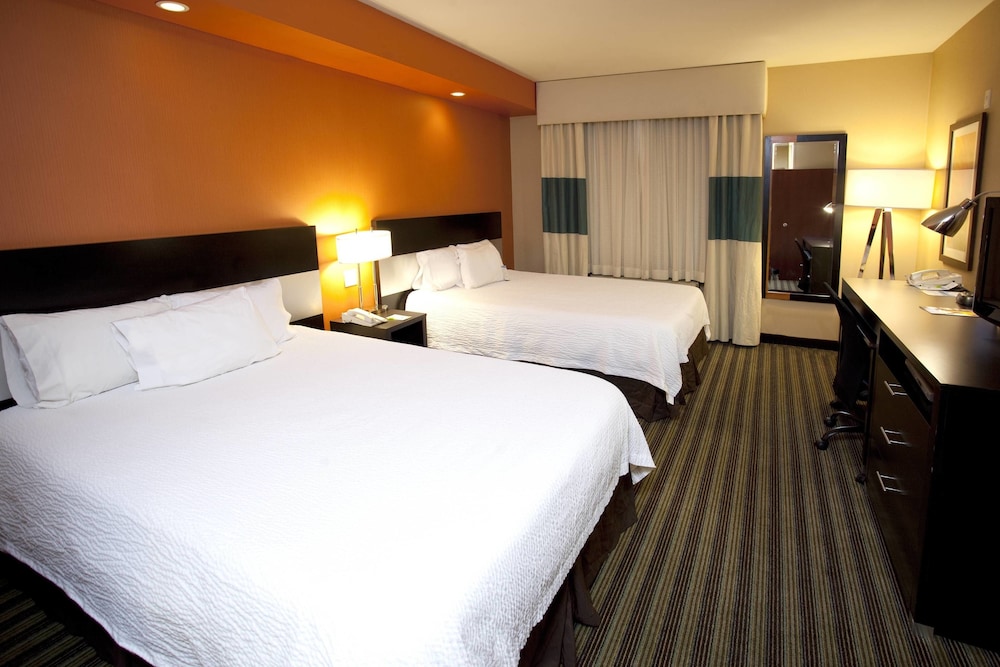 Fairfield Inn Suites By Marriott Grand Junction Downtown 15/51