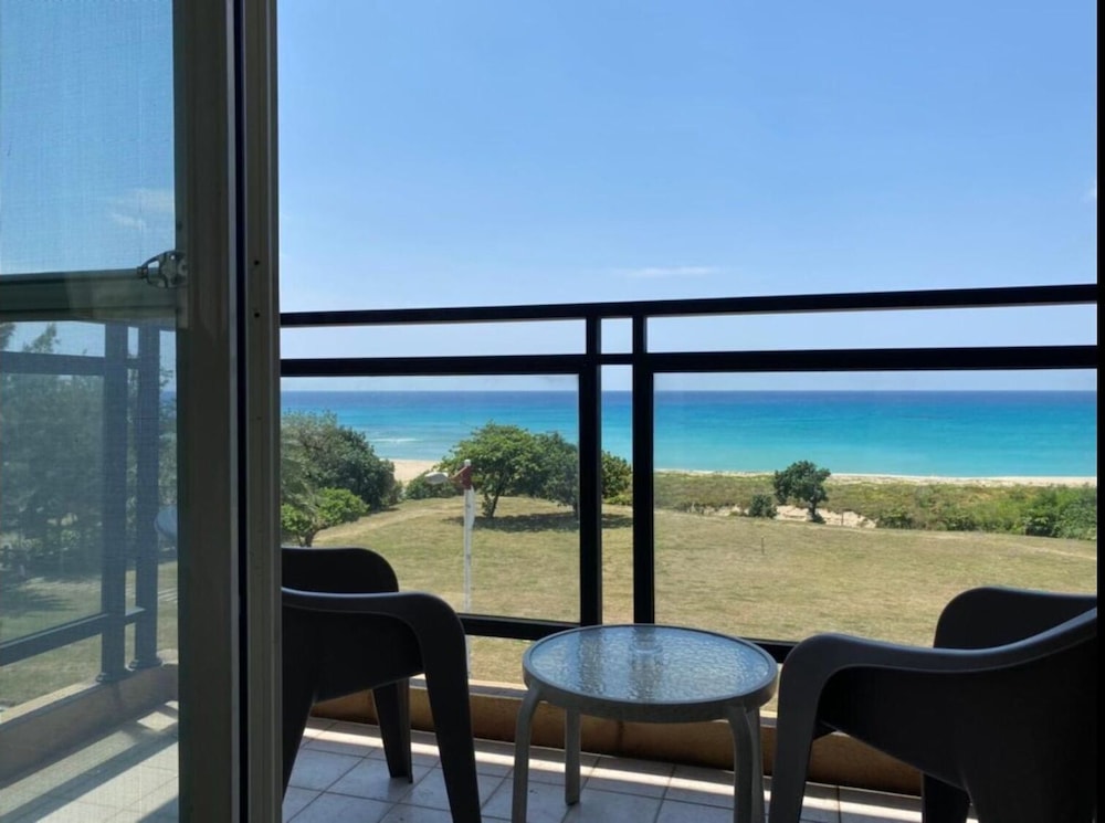 Lovesea 126 House Inn 32/44