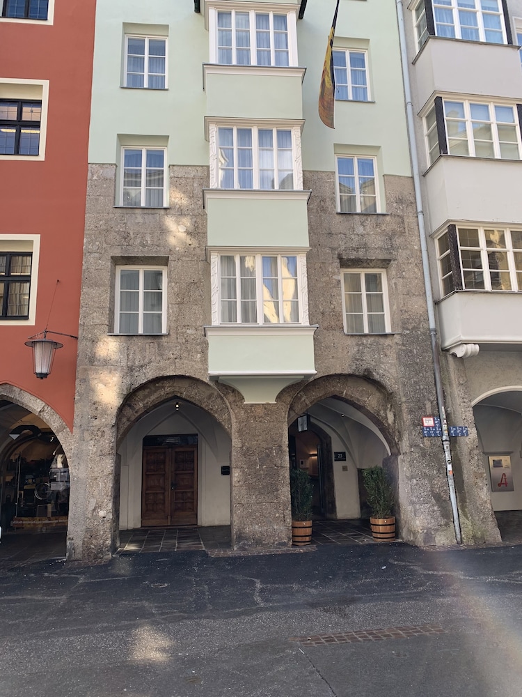 Kaiser Max Design Appartements 1/50