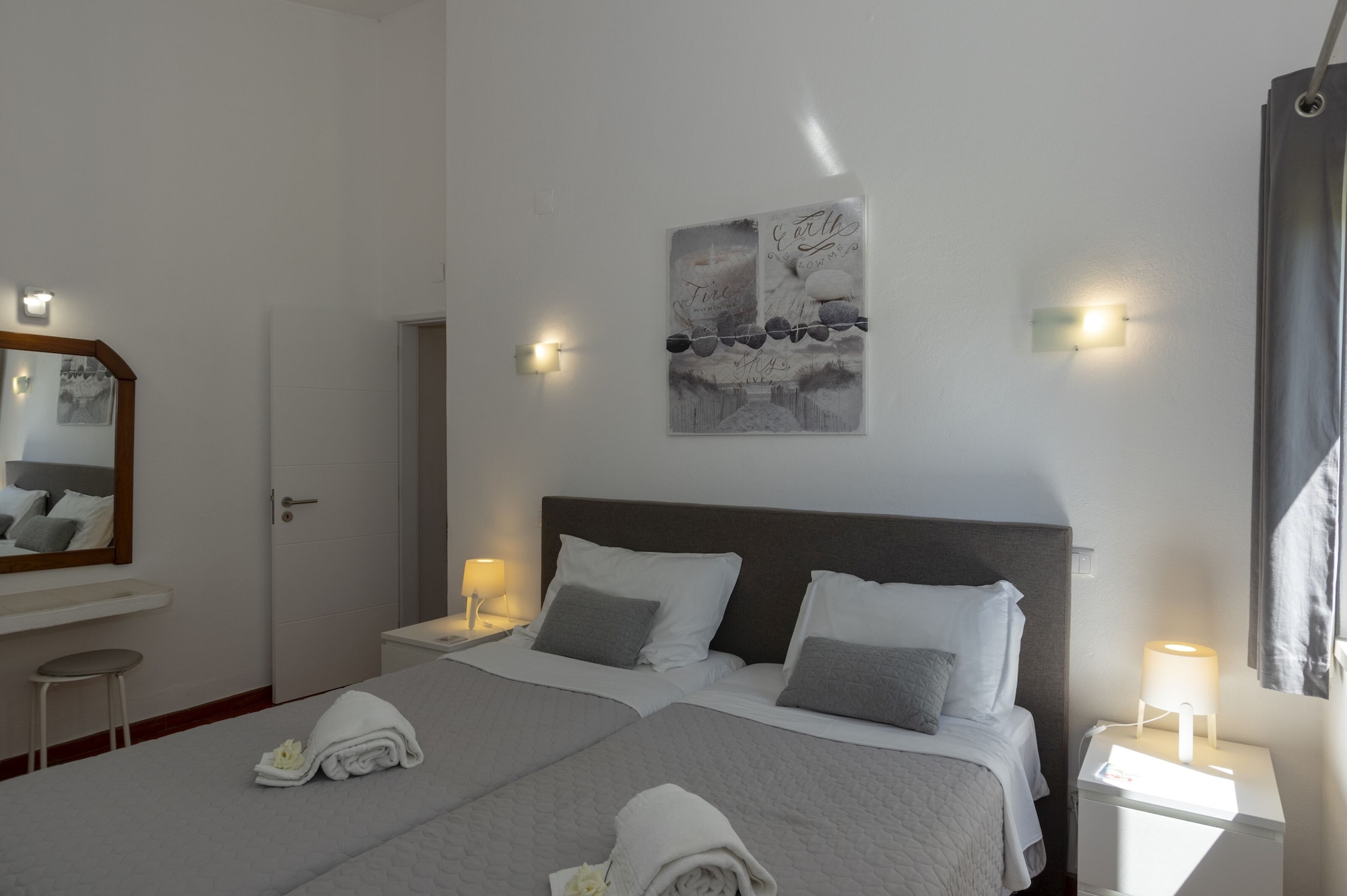 3 Bedrooms, Villa, 1 Double and 4 Single Beds, Garden View