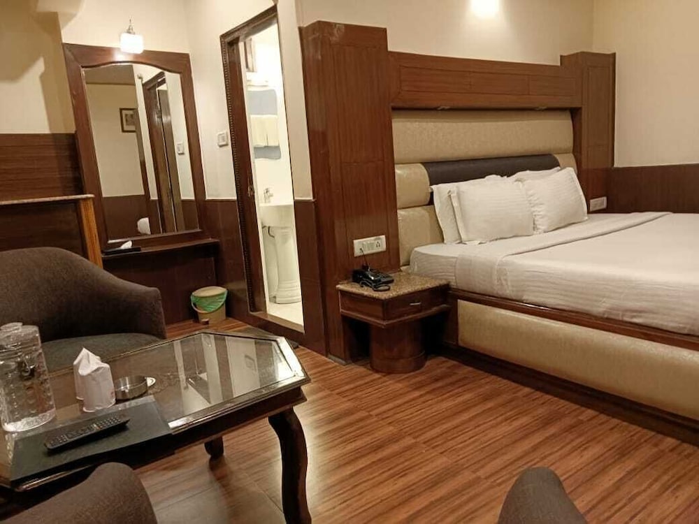 Hotel Kapil 8/66