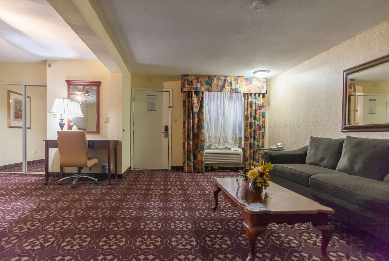 Days Inn By Wyndham Shenandoah 37/52