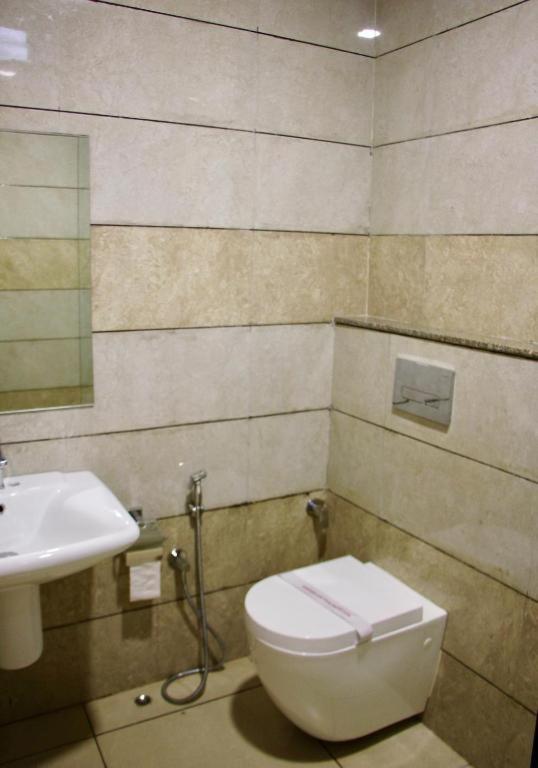 Hotel Reva Regency 34/38
