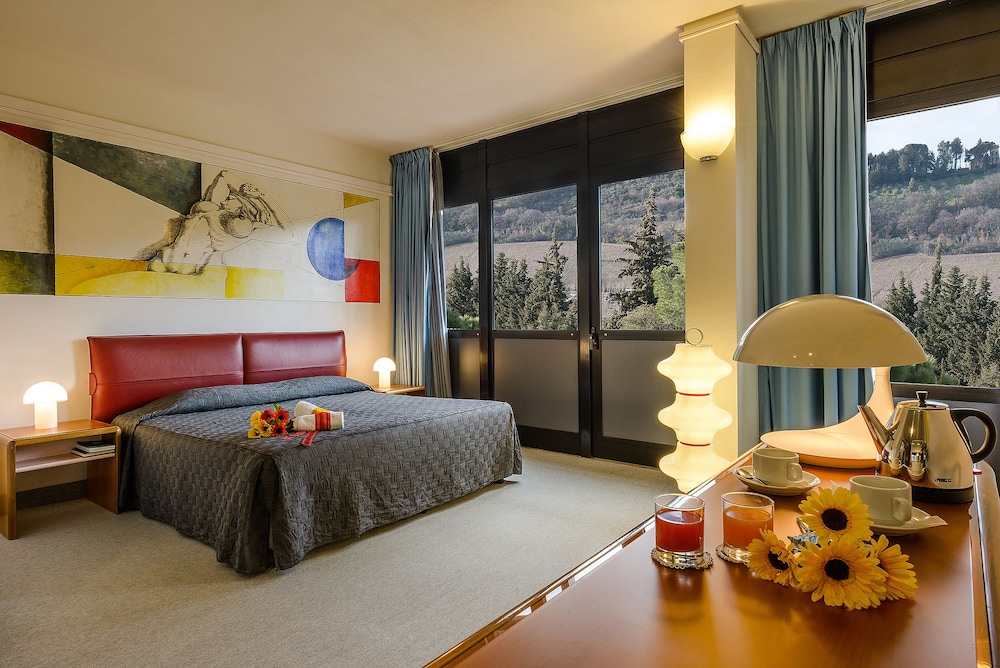 Albornoz Palace Hotel 12/71
