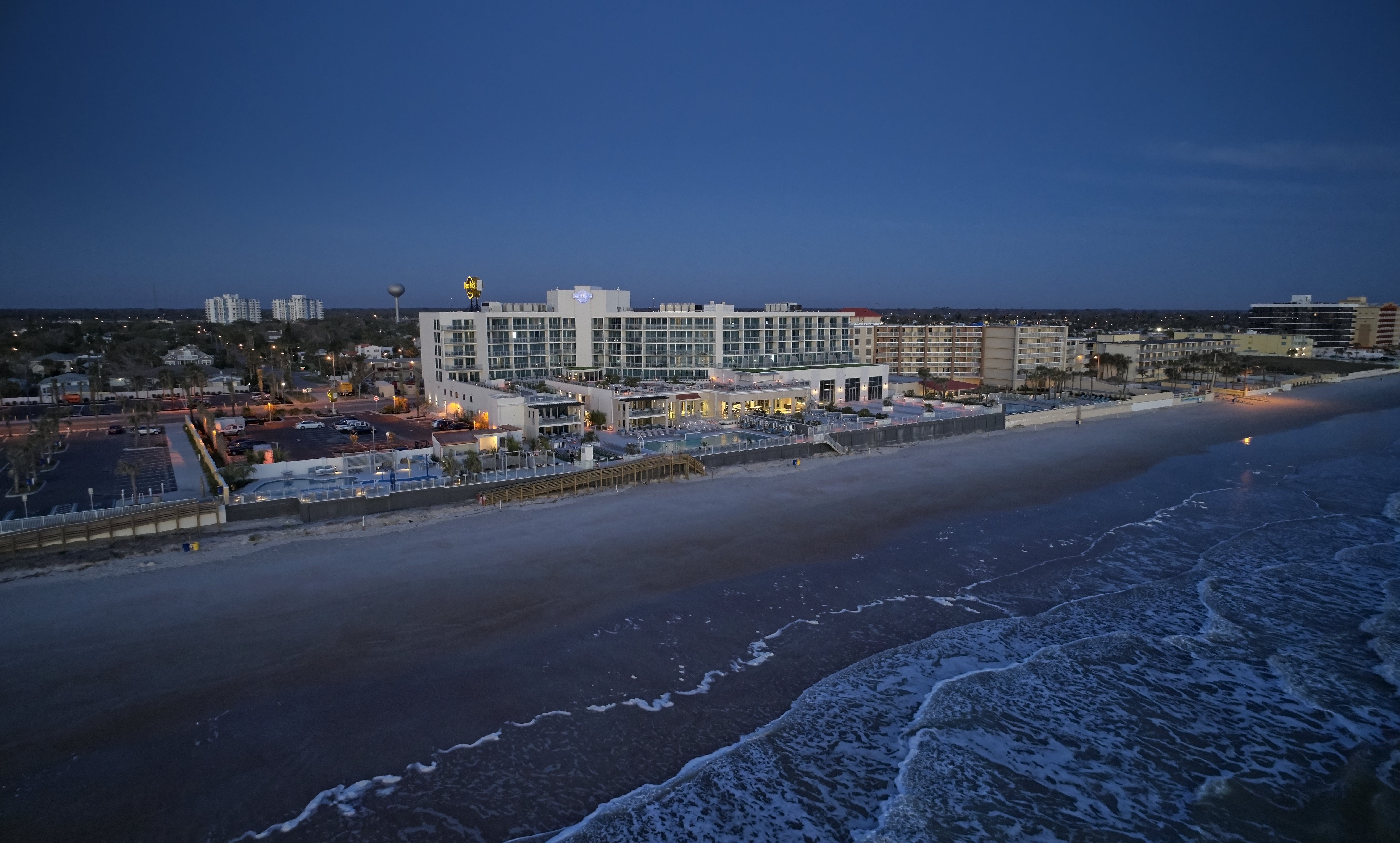 Hard Rock Hotel Daytona Beach 86/92