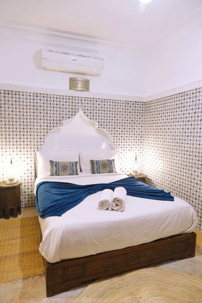 Riad 107 22/50