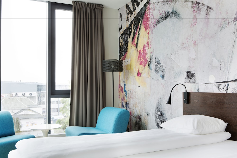 غرفة قياسية بسريرين منفصلين، Comfort Hotel Victoria Floro 2/3