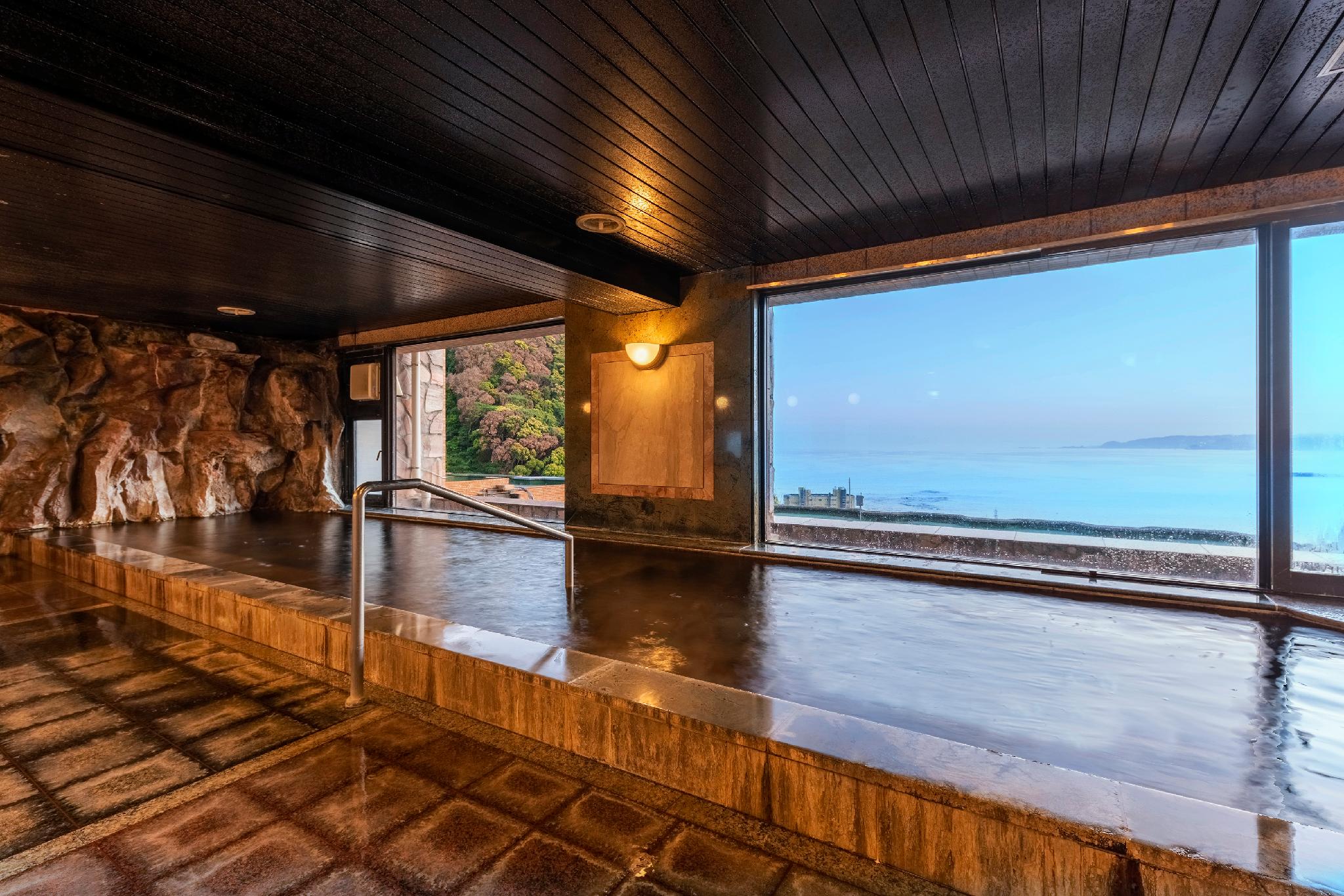 Kamogawa Hills Resort Hotel 3/17