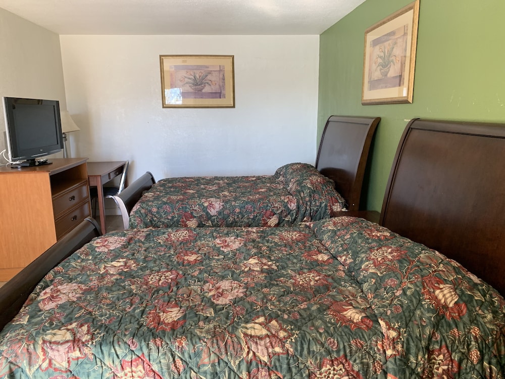 Budget Inn and Suites El Centro 13/34