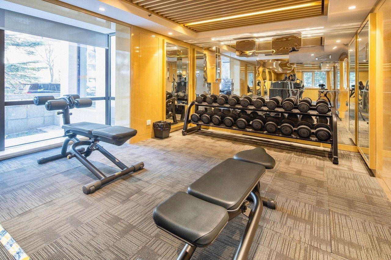 Huiyuan Apartment Hotel (VIP building) 11/20