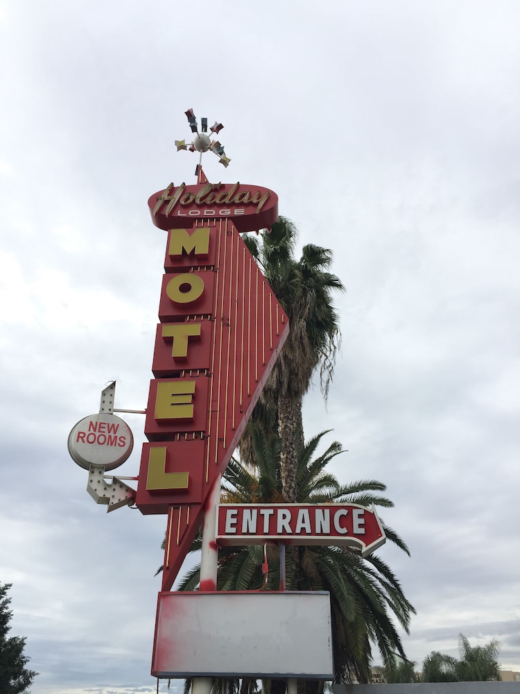Holiday Lodge 10/57