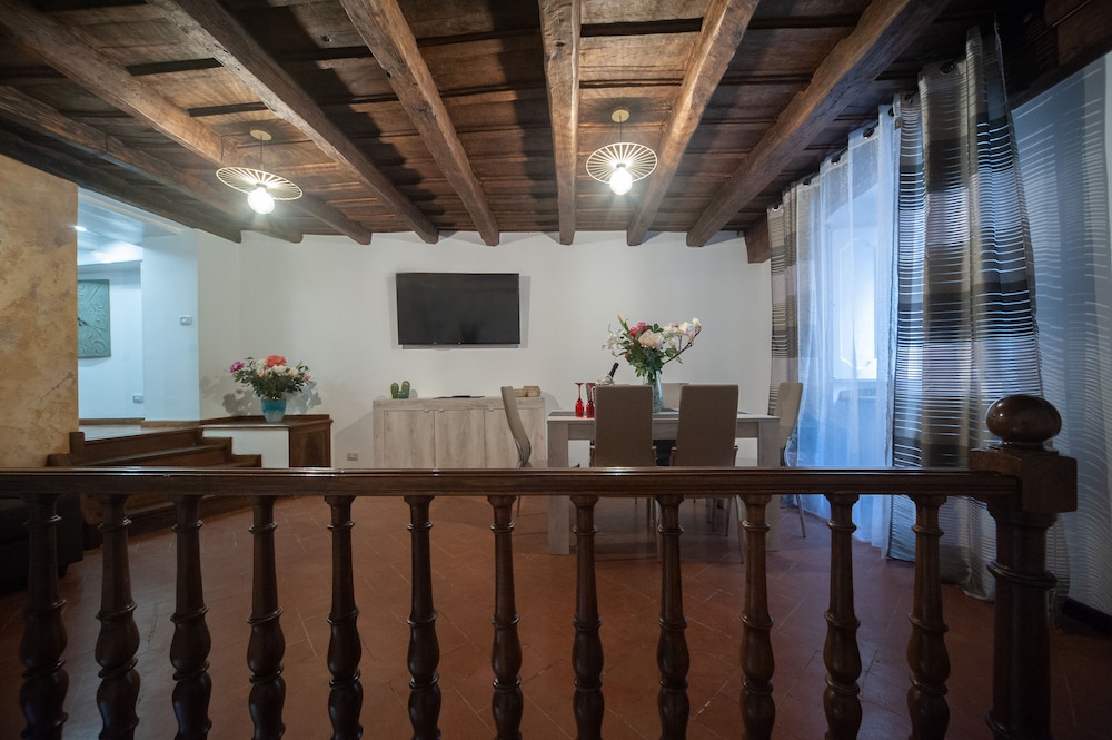 Navona Rooms with Jacuzzi 10/71
