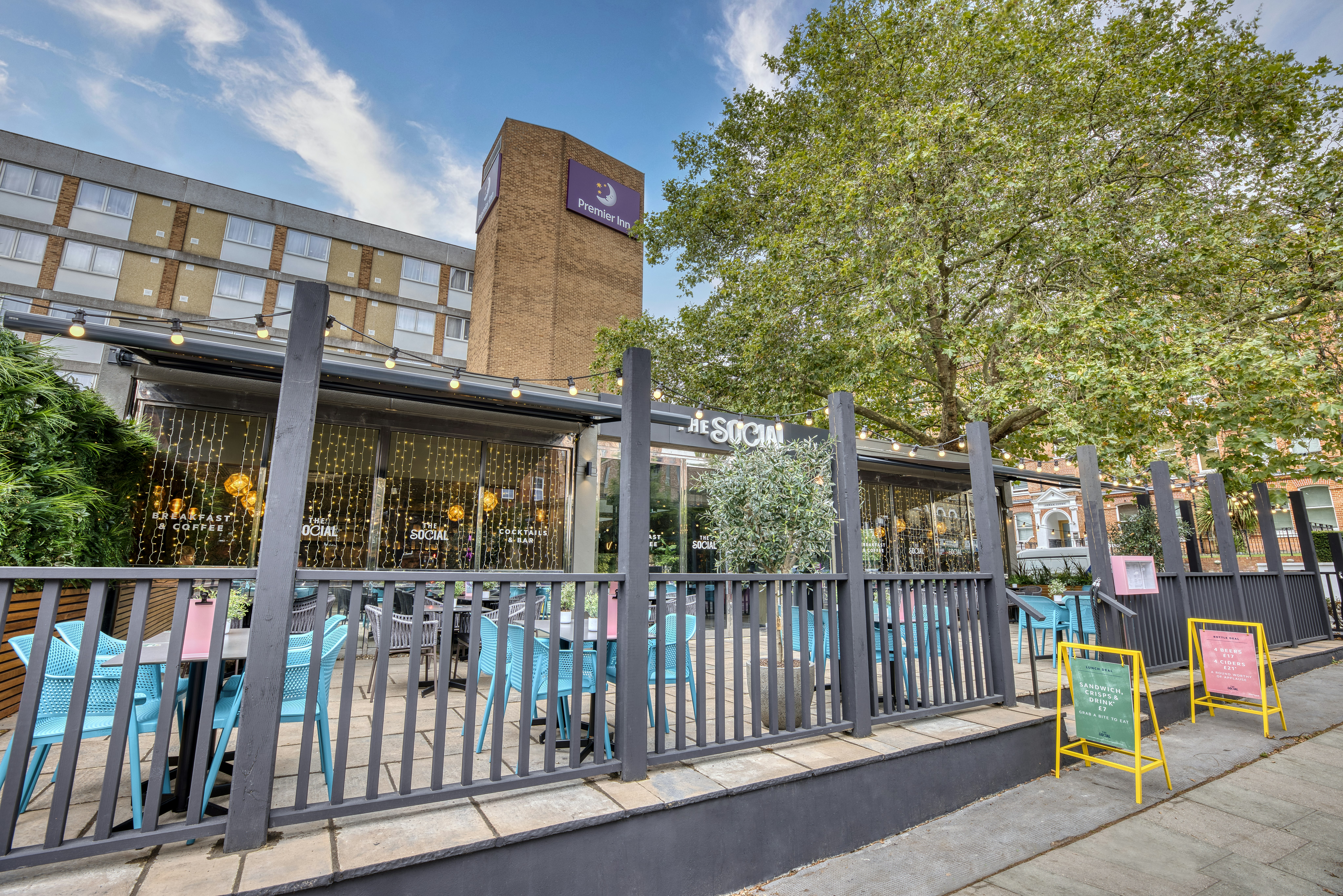 Premier Inn London Hampstead Hotel 63/71