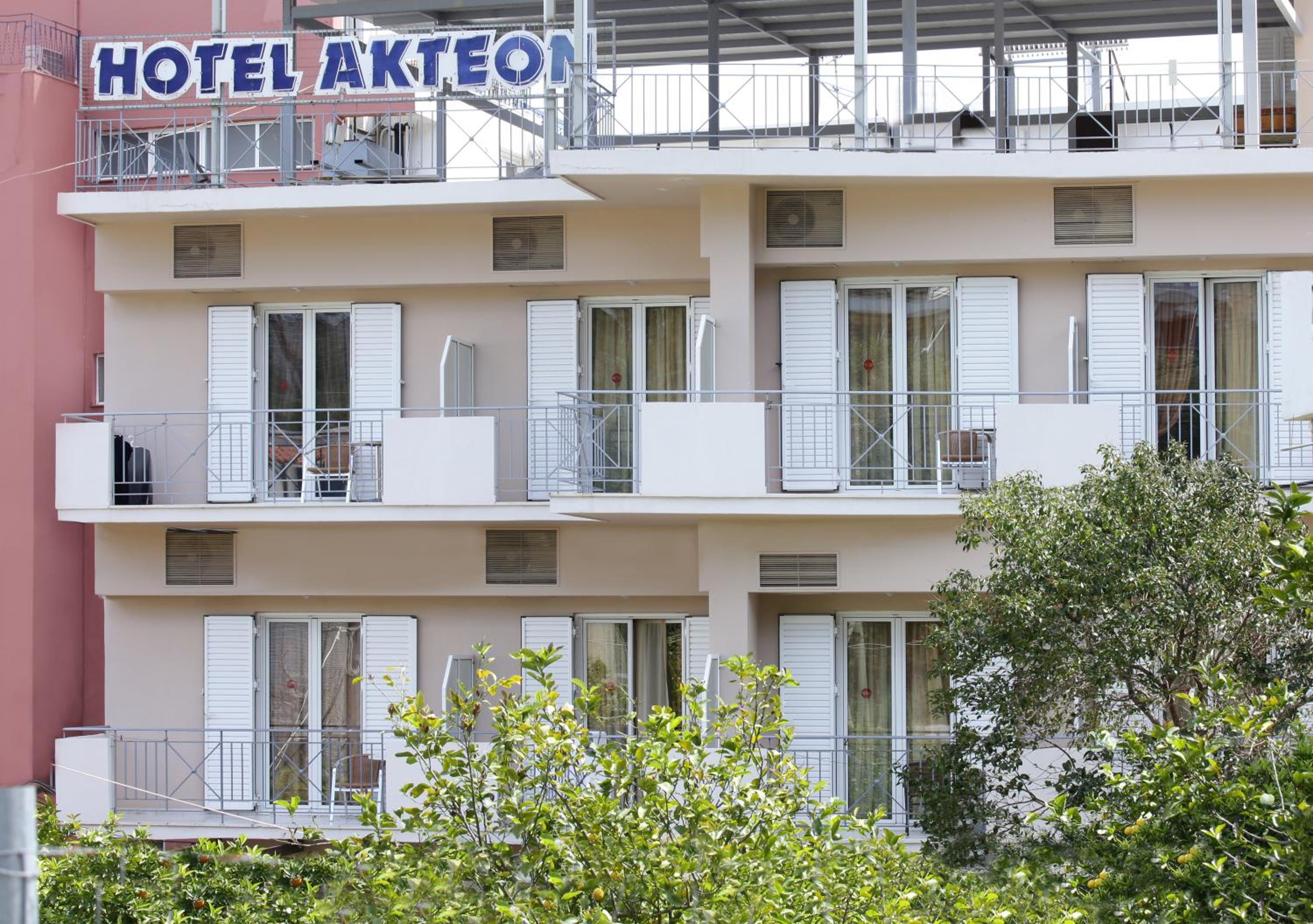 Aktaion Hotel 6/54
