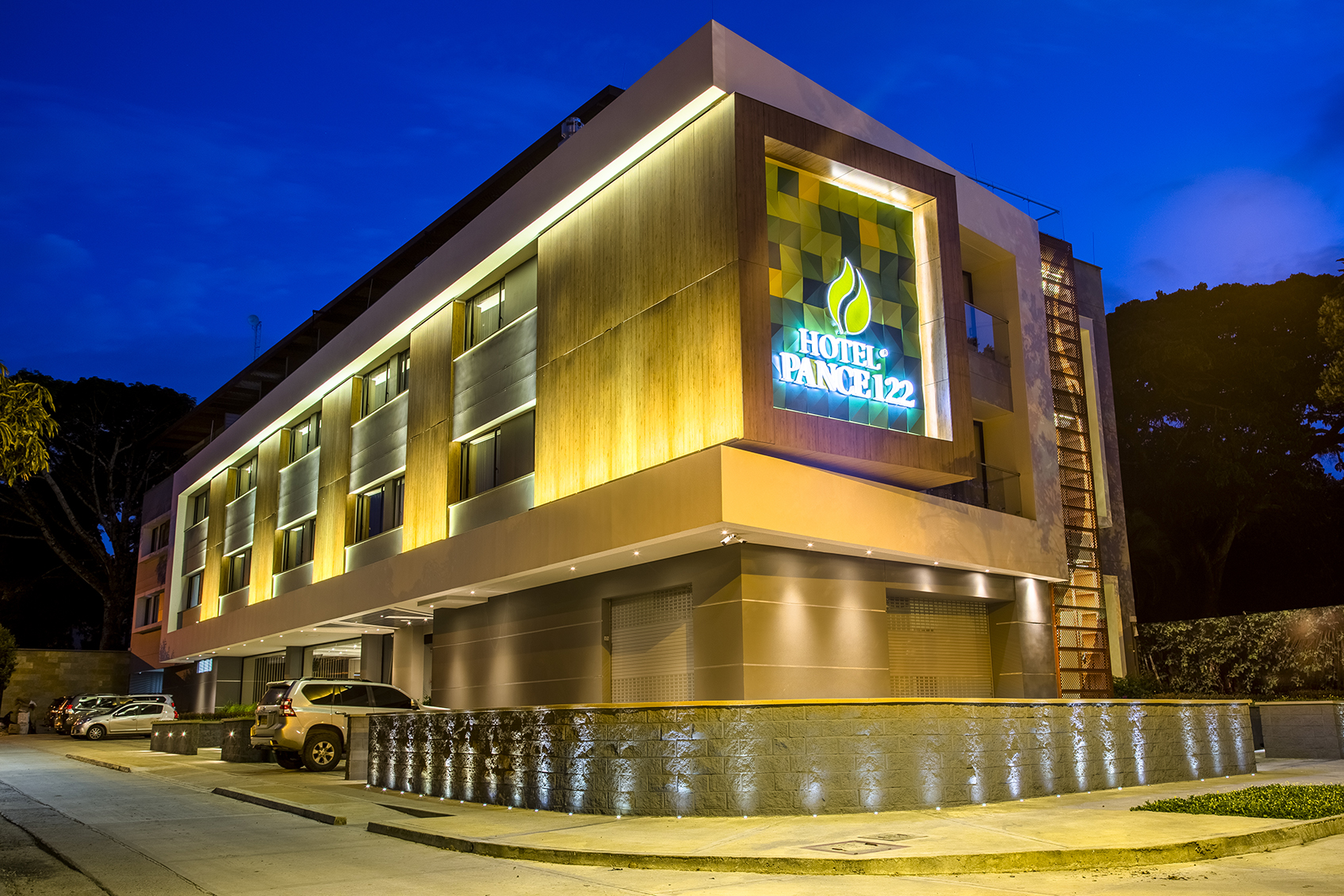 Hotel Pance 122 2/61