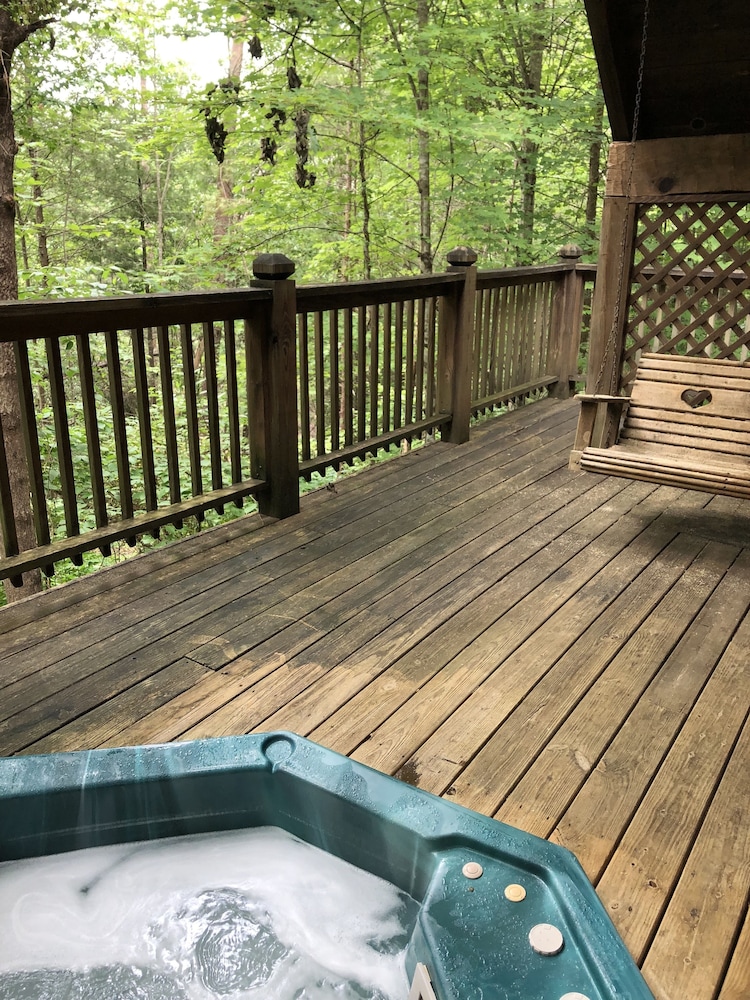 Gatlinburg Adventure Cabins 21/48