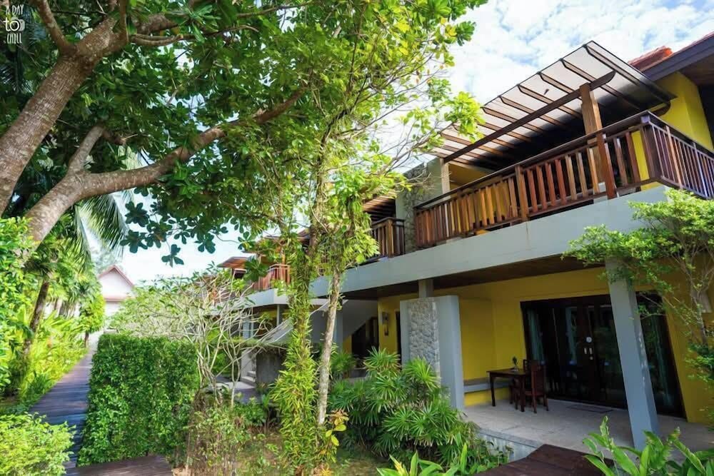 Chongfah Beach Resort Khao Lak 9/62