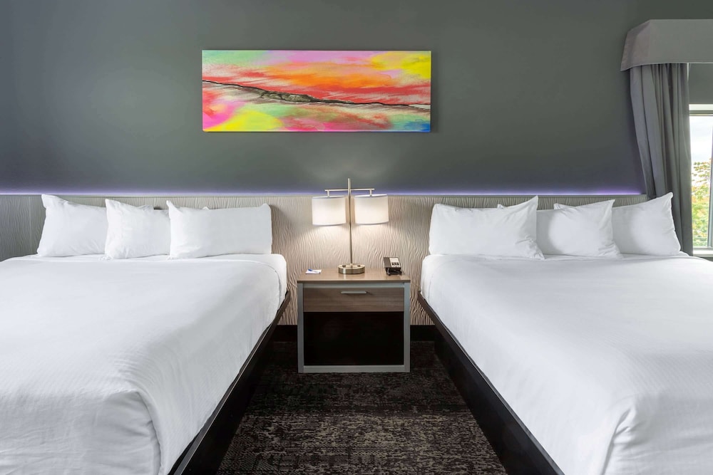 Baymont Inn and Suites by Wyndham Madison 18/64