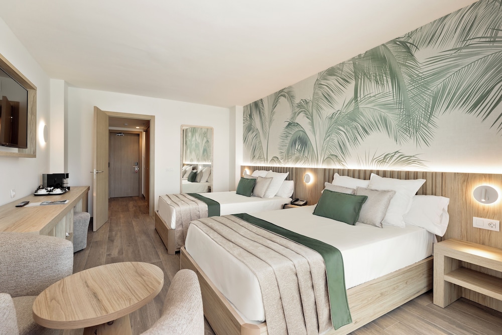 Best Triton Hotel 22/72