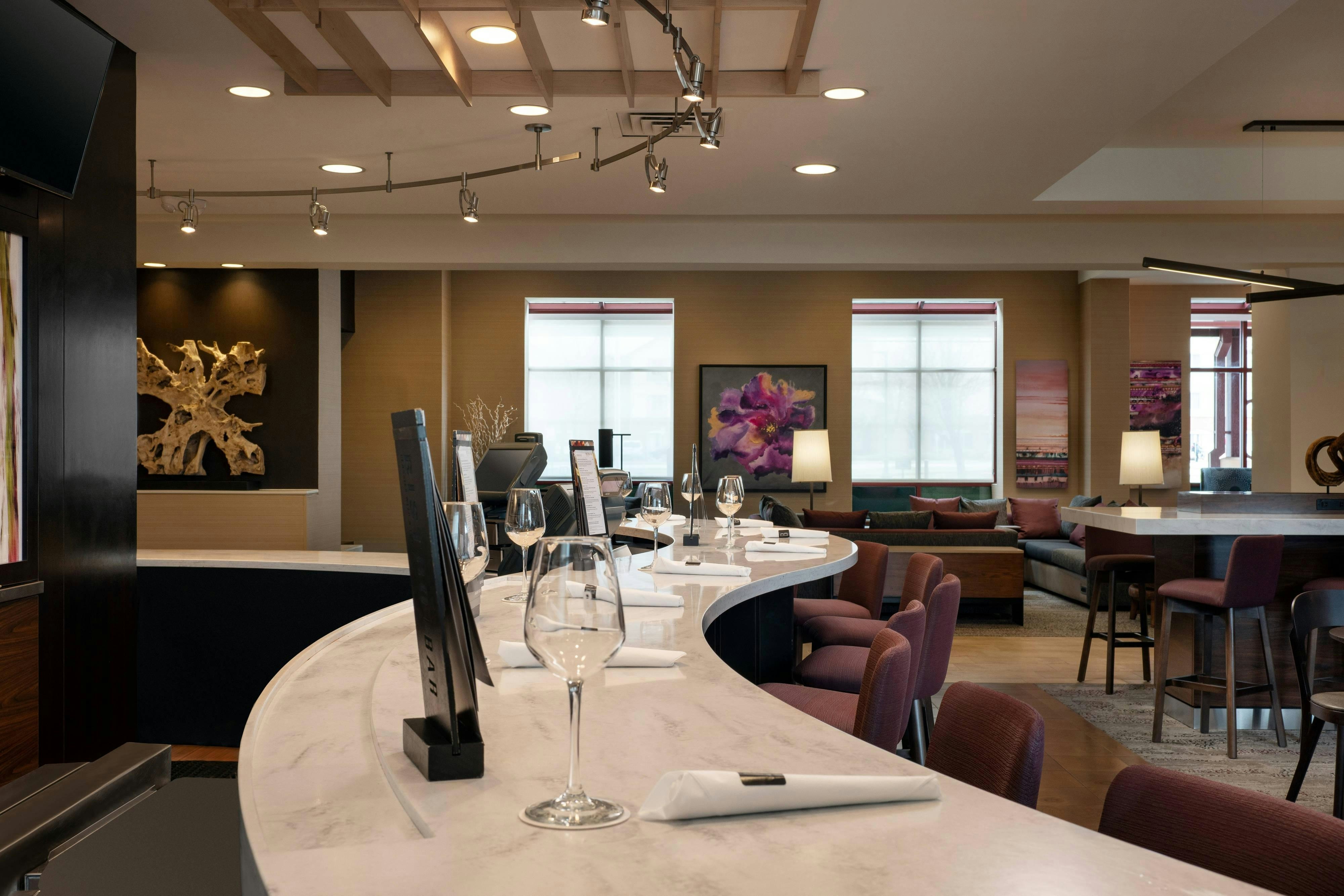 Courtyard By Marriott Denver Airport 7/16