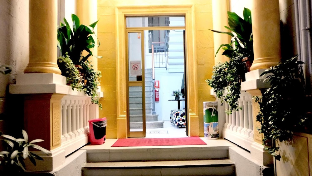 Hotel Mercurio 5/27