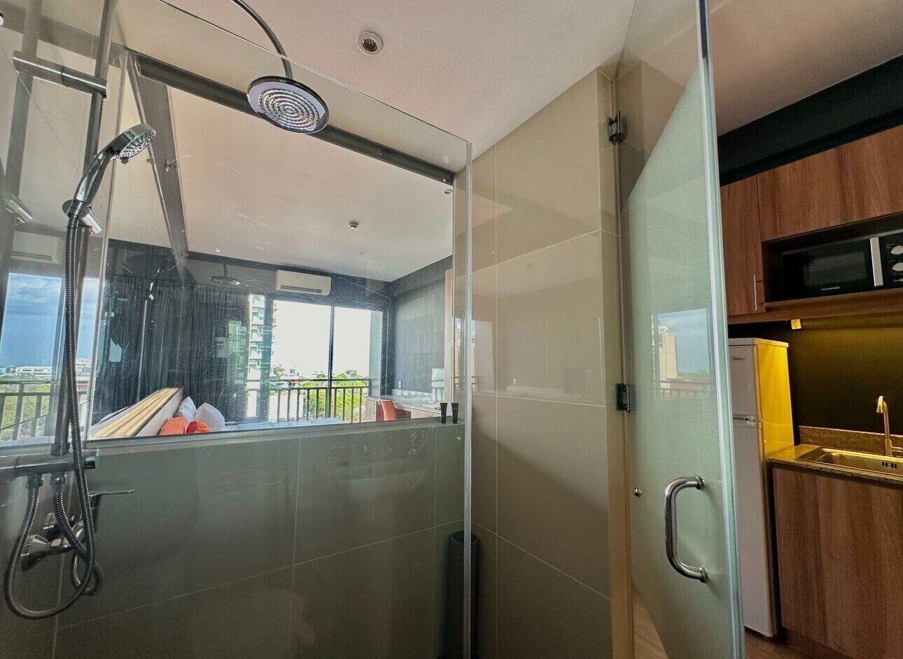 غرفة بسرير كوين بشرفة، Azumi Boutique Hotel 10/10