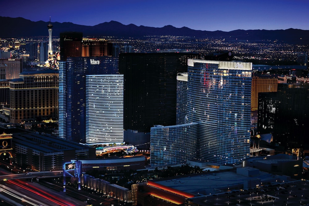 Vdara Hotel and Spa 8/76