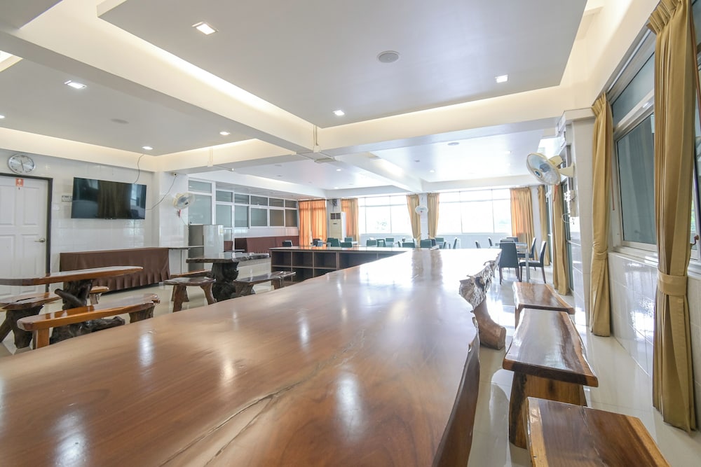 Ac Habitat Bangkok 46/58