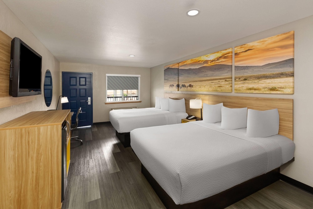 Days Inn By Wyndham El Paso West 14/50