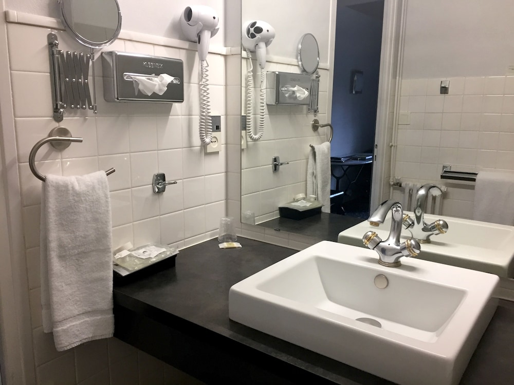 HOTEL LA THOMASSE 26/31