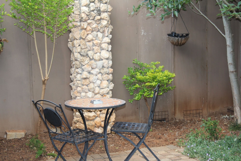 Cottonwood Guesthouse 8/50