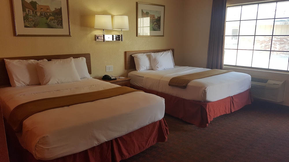 Travelodge by Wyndham Lubbock 6/32