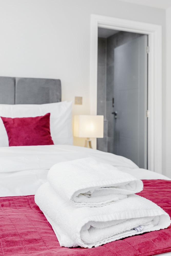 Roomspace Apartments -Walpole Court 17/50