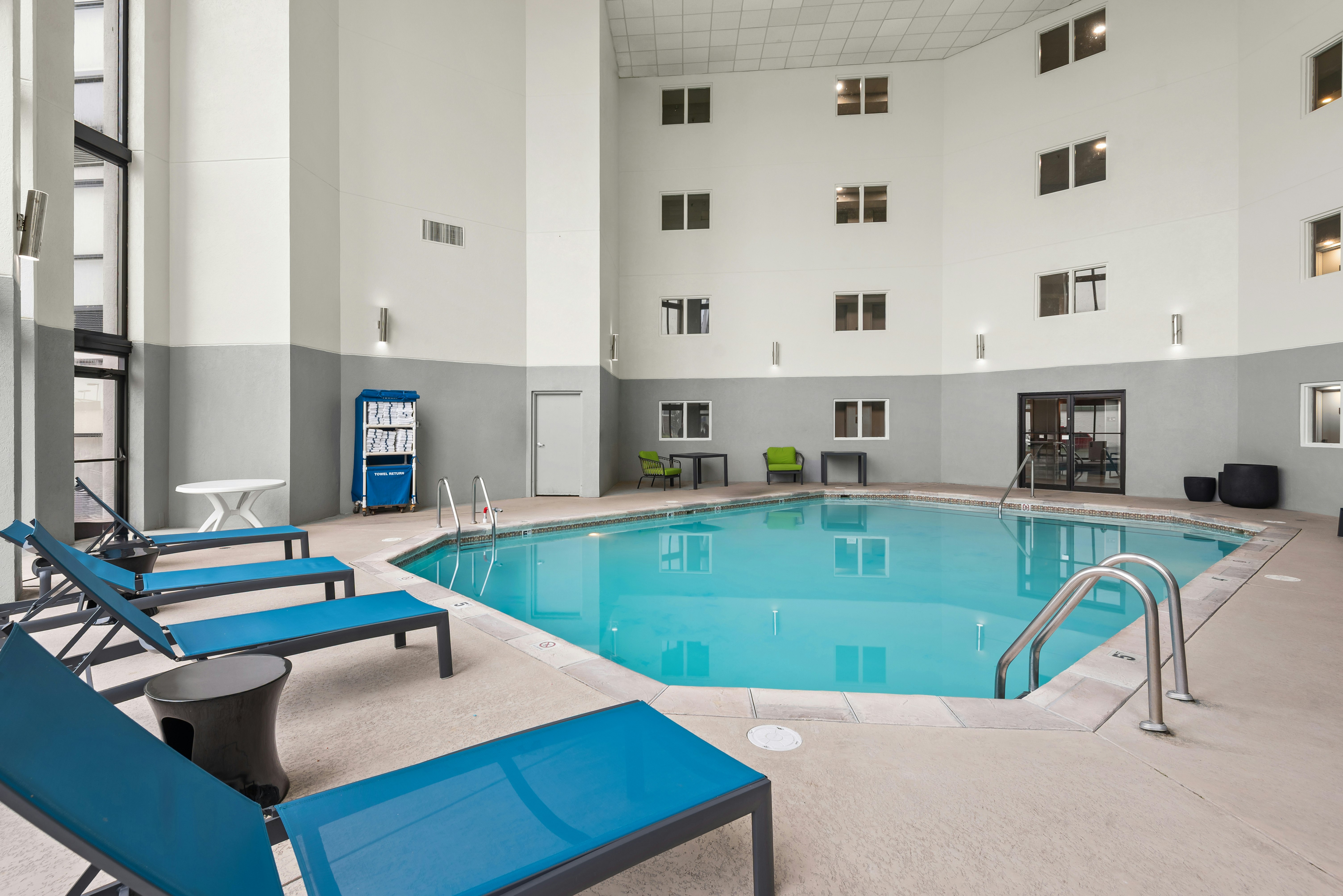 Hampton Inn Indianapolis-N.E./Castleton 28/42