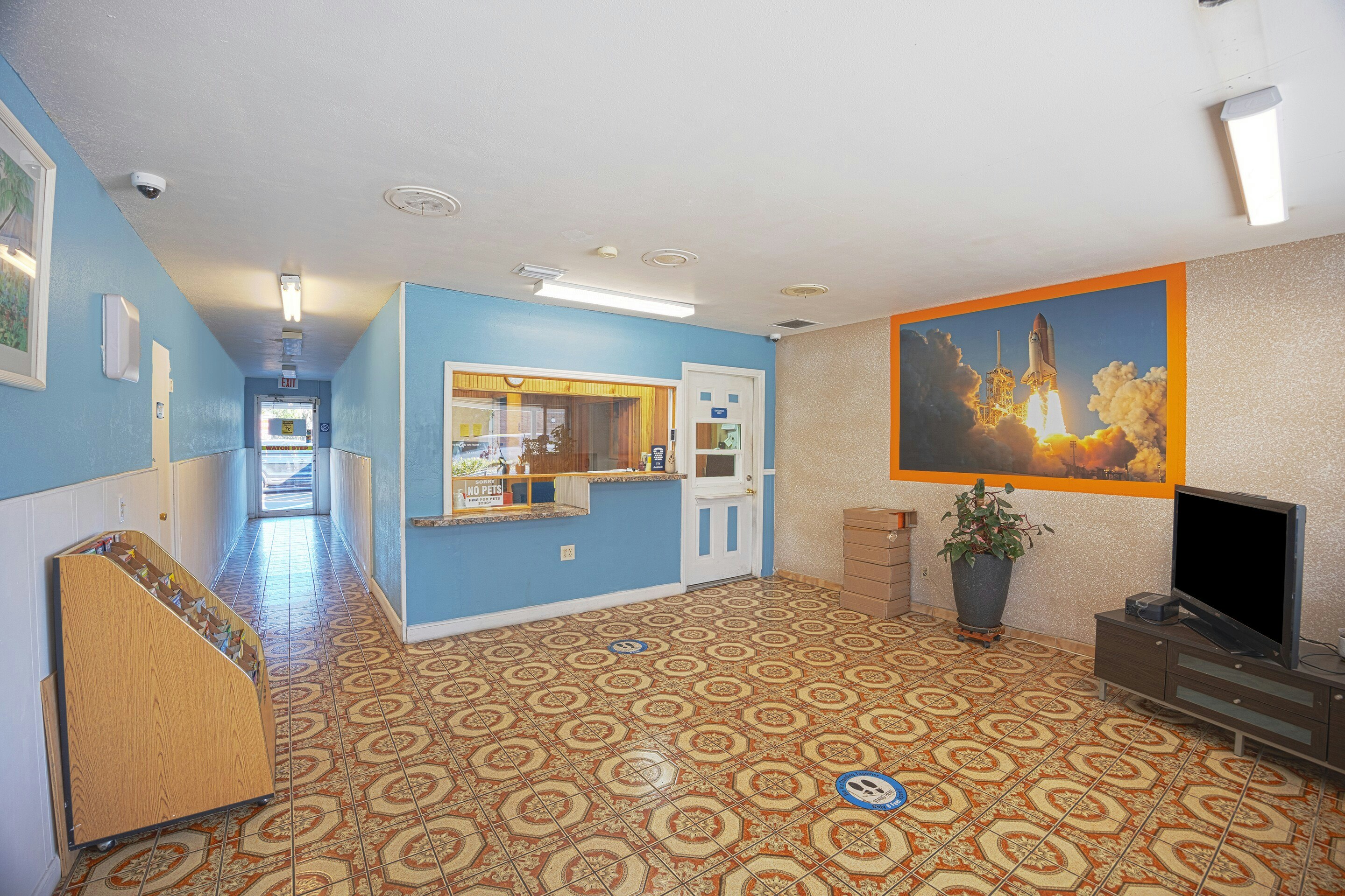 Sunrise Inn by OYO Titusville FL 13/35