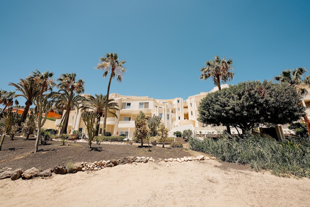 R2 Maryvent Beach Apartment 40/49