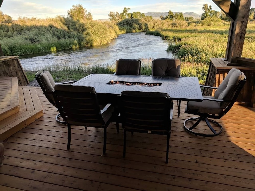 Beaverhead Resort 26/33