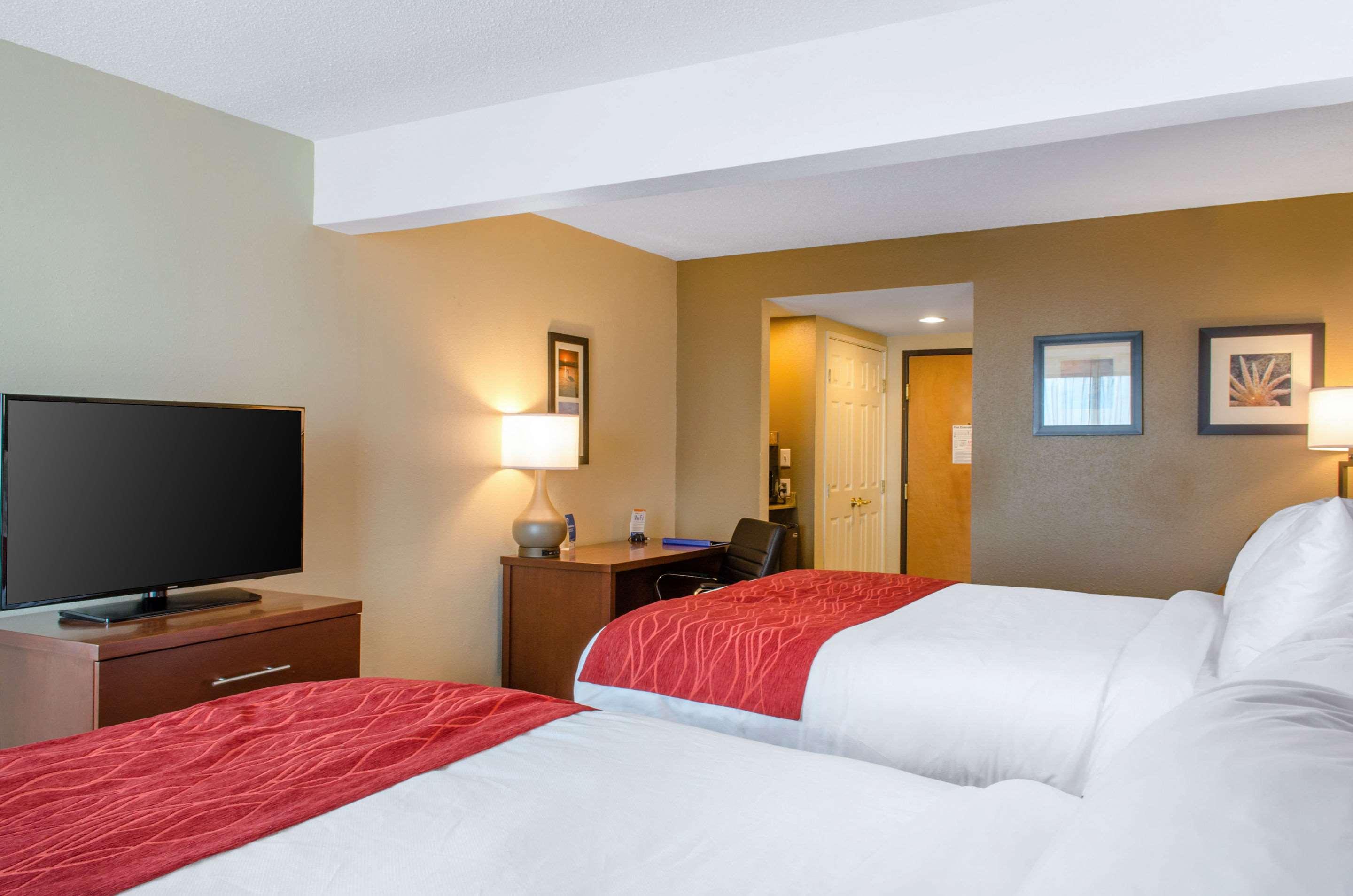 ROOM, 2 QUEEN BEDS