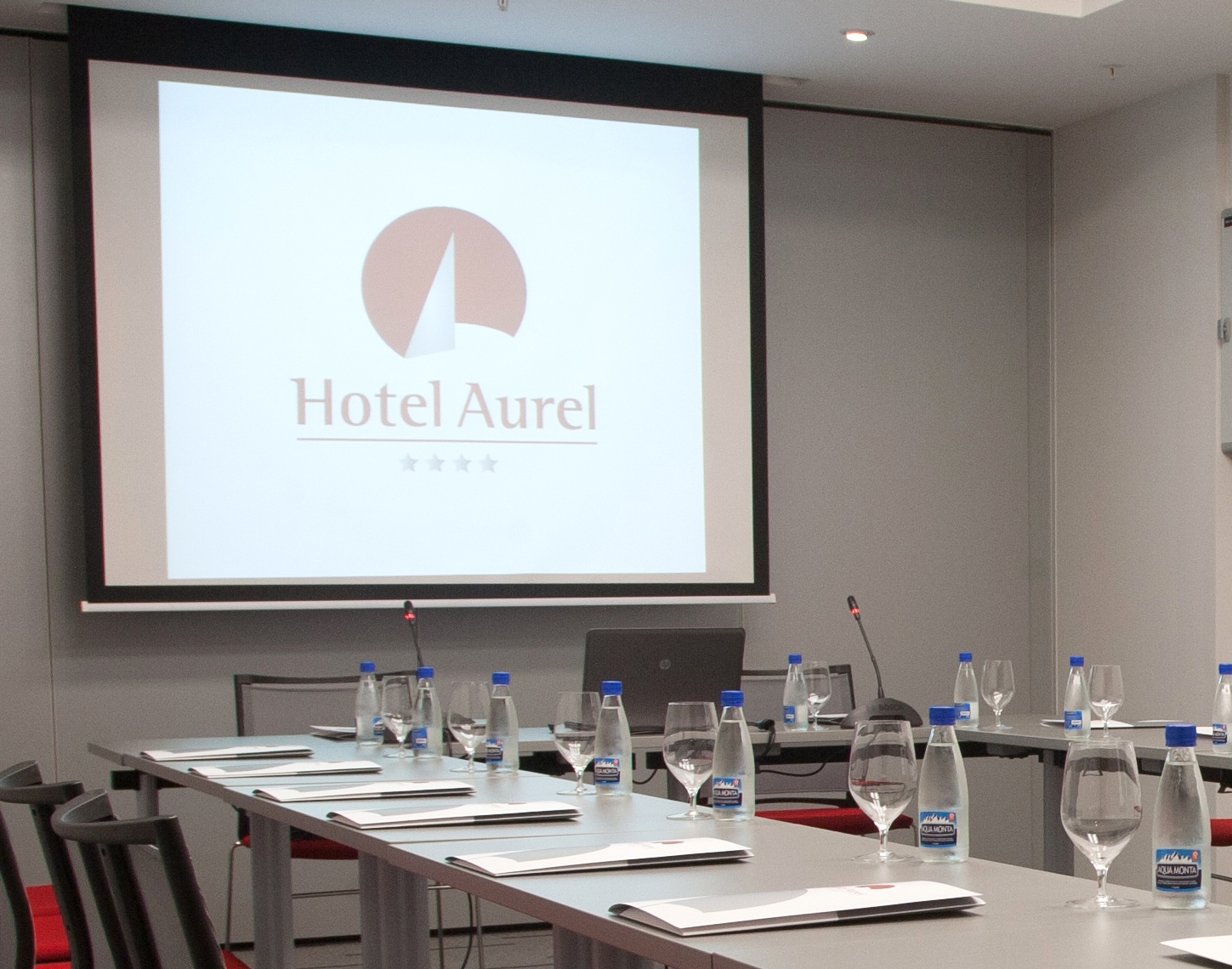 Aurel Hotel 46/55