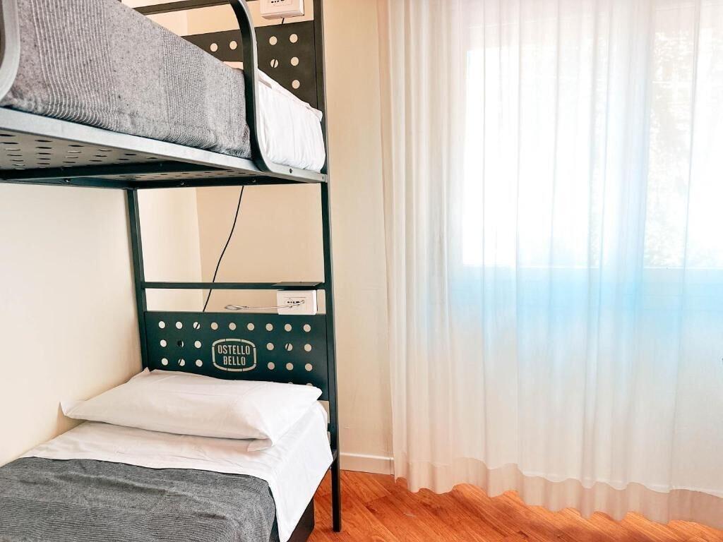Private, 4 Beds