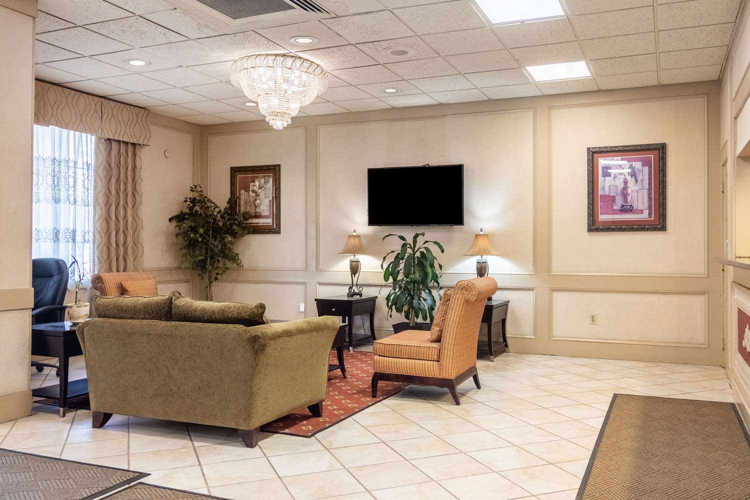Quality Inn & Suites Indiana South 32/48