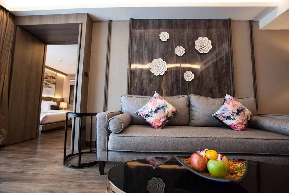 Arte Hotel 57/75