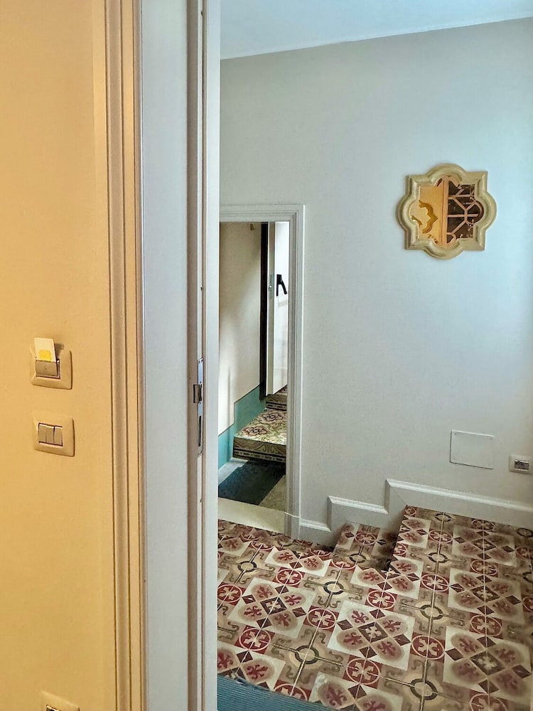 San Michele Hotel 11/74
