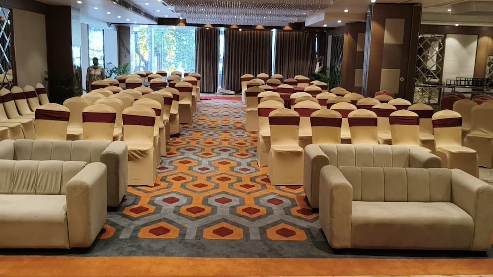 Zone Connect by The Park Prayagraj 24/32