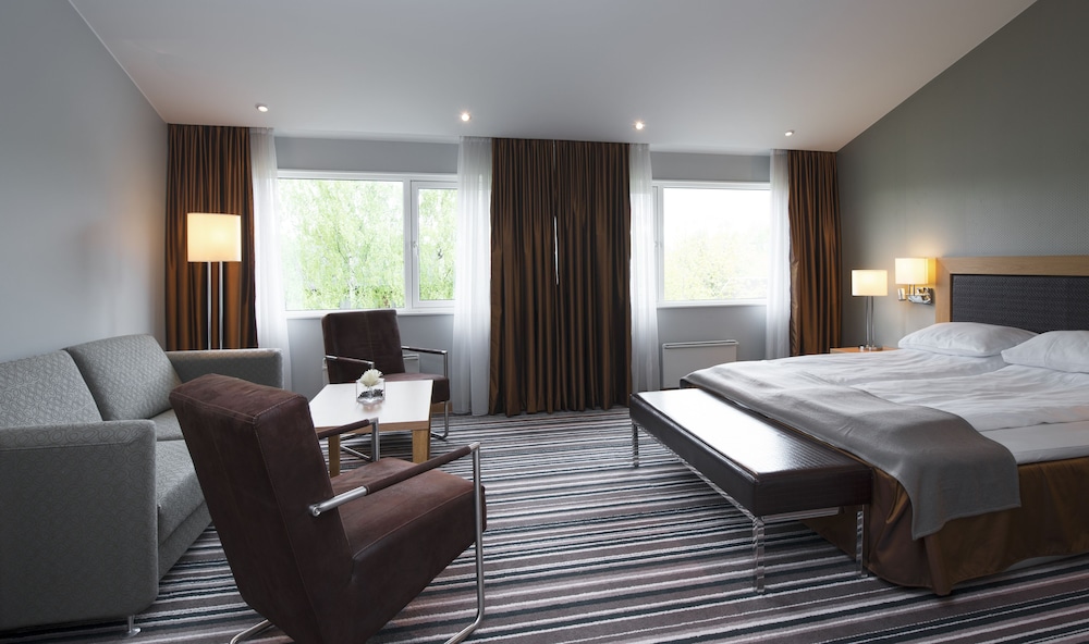 Thon Hotel Asker 8/83