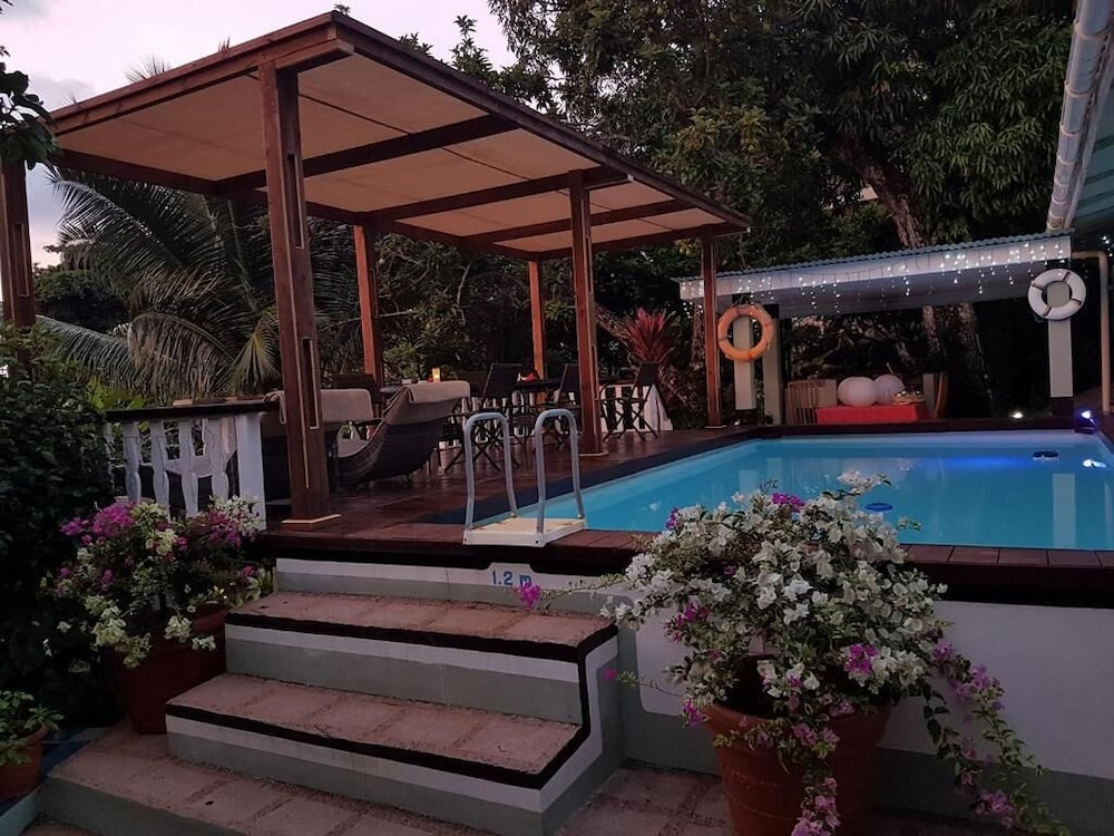 Sea View Lodge 4/38